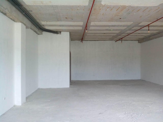 Commercial Property - Local Comercial en Av Omar Torrijos